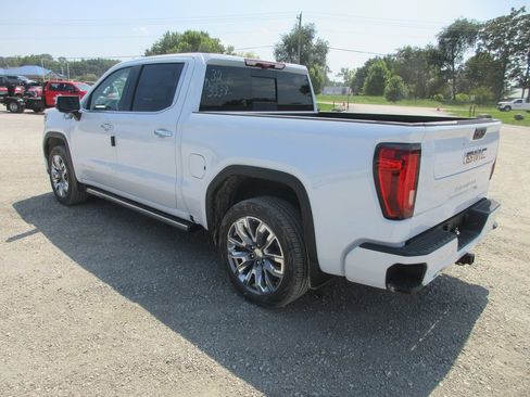 New 2026 GMC Sierra 1500 Denali AWD/4WD image 10