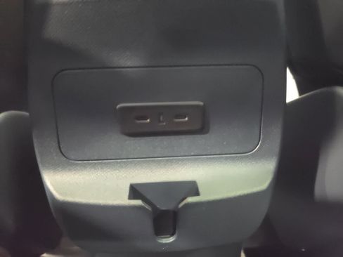 Used 2026 Ford Maverick Lobo AWD/4WD image 31