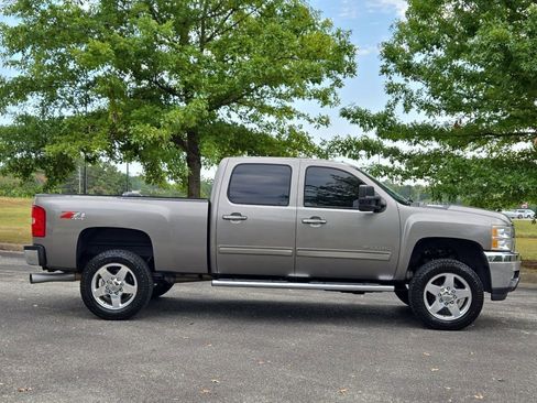 Used 2012 Chevrolet Silverado 2500 LTZ w/ LTZ Plus Package image 6