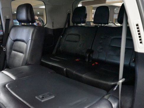 Used 2013 Toyota Land Cruiser image 17