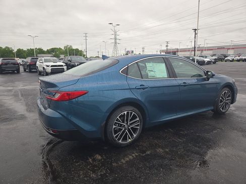 New 2026 Toyota Camry XLE FWD image 5
