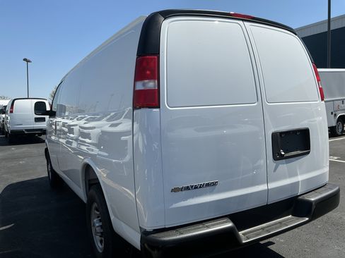 New 2026 Chevrolet Express 2500 w/ Driver Convenience Package RWD image 5