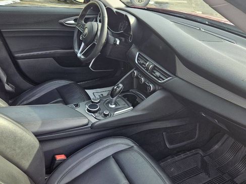 Used 2018 Alfa Romeo Giulia Ti w/ Nero Edizione image 16