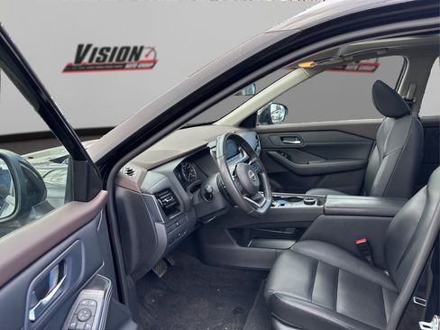 Used 2023 Nissan Rogue SV w/ SV Premium Package image 9