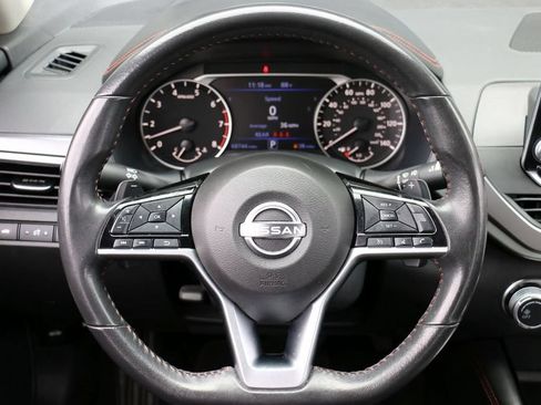 Used 2024 Nissan Altima 2.5 SR FWD image 23