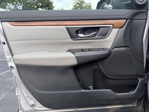 Used 2018 Honda CR-V EX image 9