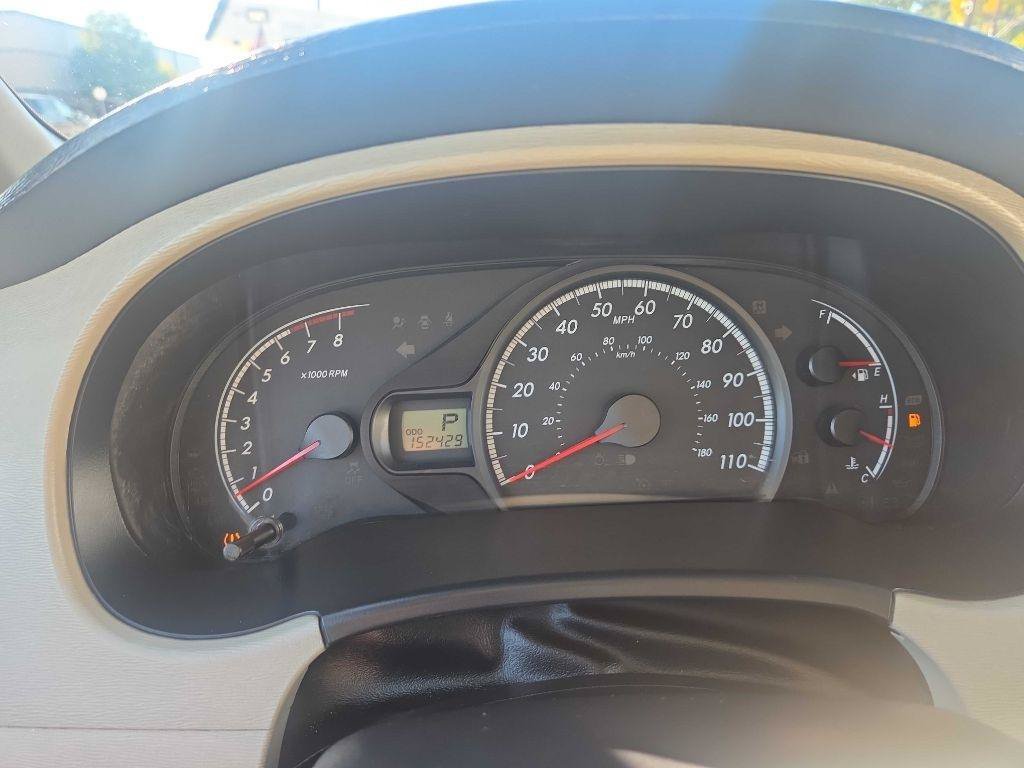 Used 2014 Toyota Sienna LE FWD image 10