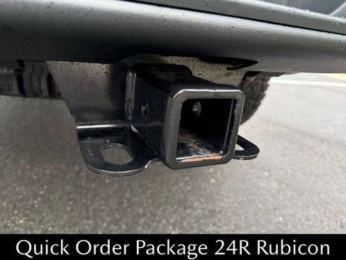 Used 2025 Jeep Gladiator Rubicon w/ Convenience Group image 11