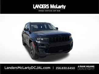 Used 2024 Jeep Grand Cherokee Limited w/ Black Appearance Package video 1