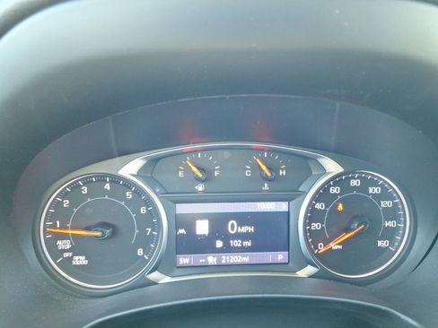 Used 2024 GMC Terrain AT4 w/ Infotainment Package II image 21