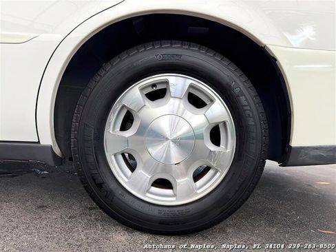 Used 2001 Cadillac De Ville w/ Comfort/Convenience Pkg image 12