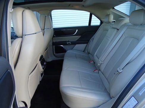 Used 2017 Lincoln Continental Reserve w/ Technology Package image 20