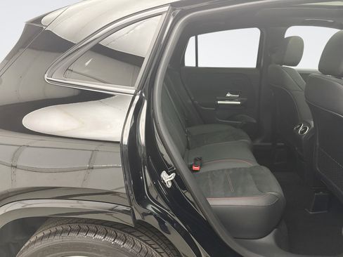 Used 2025 Mercedes-Benz GLA 250 GLA 250 4WD w/ AMG Night Package image 19