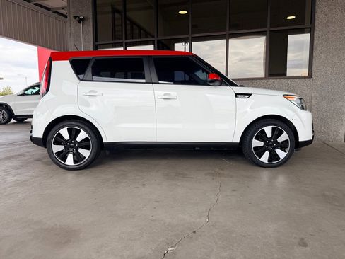 Used 2016 Kia Soul + w/ Designer's Package image 36