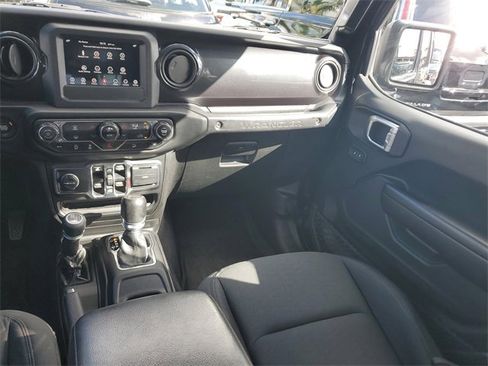 Used 2020 Jeep Wrangler Unlimited Sport image 8