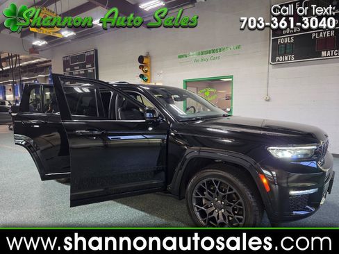 Used 2023 Jeep Grand Cherokee L Summit AWD/4WD image 1