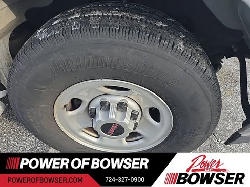 Used 2024 GMC Savana 2500 w/ Driver Convenience Package image 10