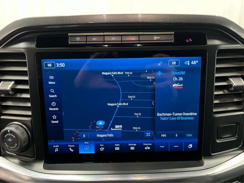 Used 2022 Ford F150 Lariat w/ Equipment Group 502A High image 3