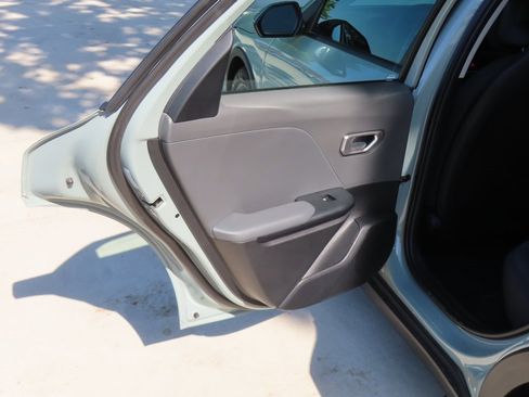 Certified 2025 Kia K4 LXS image 31