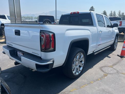Used 2018 GMC Sierra 1500 Denali w/ Denali Ultimate Package AWD/4WD image 6