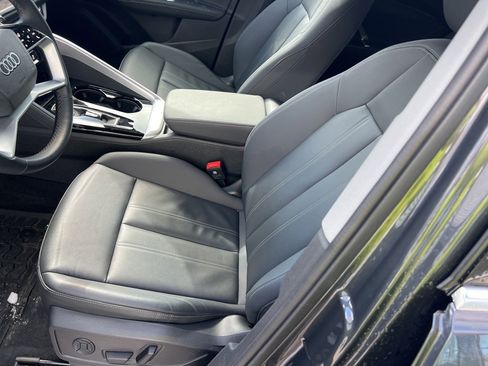 Used 2025 Audi Q5 Premium Plus w/ Premium Plus image 55