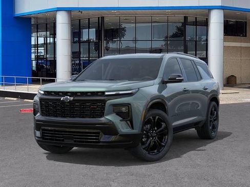 New 2027 Chevrolet Traverse RS w/ LPO, Floor Liner Package FWD image 6