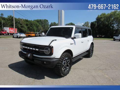 Used 2024 Ford Bronco Outer Banks AWD/4WD image 3