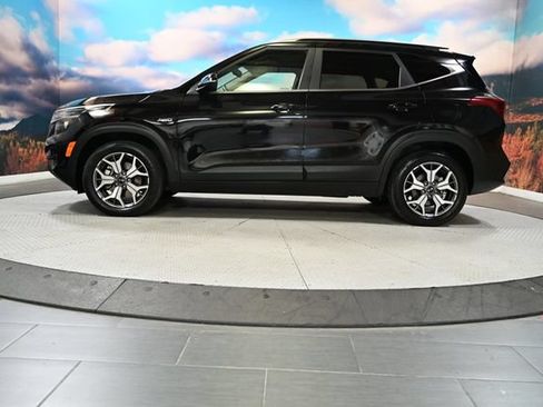 Used 2021 Kia Seltos EX AWD/4WD image 4