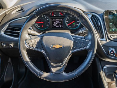 Used 2019 Chevrolet Malibu LT w/ Leather Package image 25
