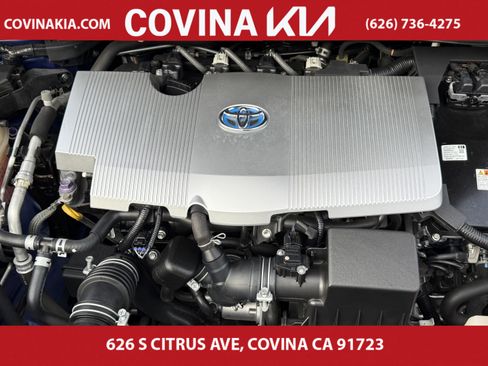 Used 2017 Toyota Prius Three Touring image 28