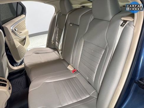 Used 2018 Ford Taurus SE image 23