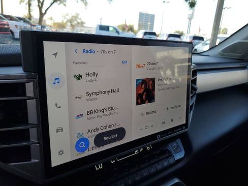 Used 2023 Toyota Sequoia Limited image 68