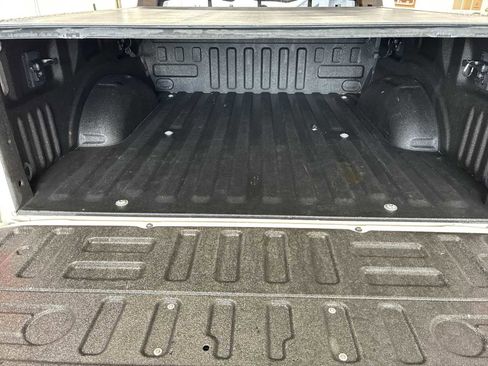 Used 2019 Ford F150 Platinum w/ Equipment Group 701A Luxury image 21