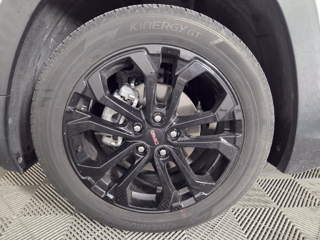 Used 2022 GMC Terrain SLT w/ Elevation Edition FWD image 7