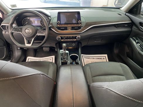 Used 2023 Nissan Altima 2.5 SV image 13