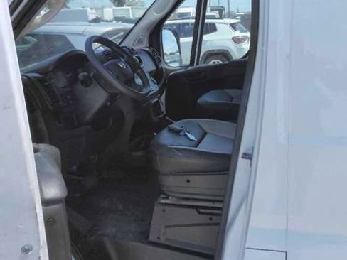 Used 2025 RAM ProMaster 2500 w/ Convenience Group FWD image 6