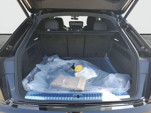 New 2026 Audi Q8 Premium Plus image 9