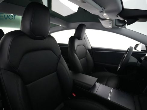 Used 2025 Tesla Model 3 Long Range AWD/4WD image 23