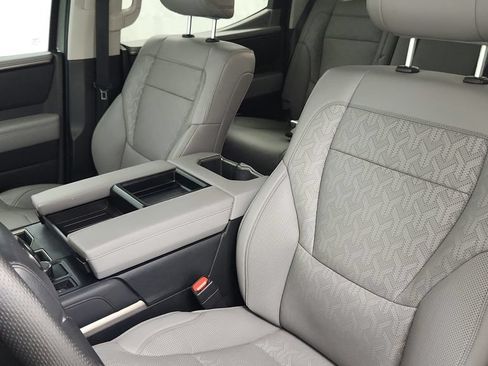 Used 2024 Toyota Tundra Limited AWD/4WD image 26