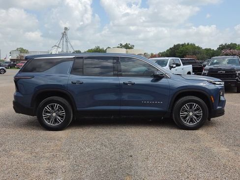 Certified 2024 Chevrolet Traverse LS w/ LPO, Floor Liner Package FWD image 38