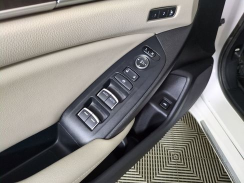 Used 2020 Honda Accord Touring image 14