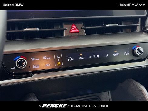 Used 2023 Kia Sportage EX image 11