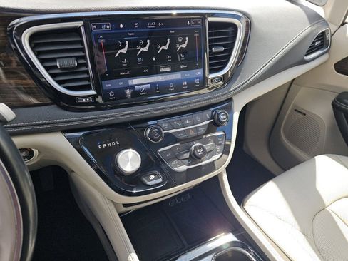 Used 2021 Chrysler Pacifica Limited w/ Premium & Safety Sphere Group AWD/4WD image 30