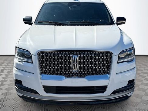 Used 2023 Lincoln Navigator Reserve image 2