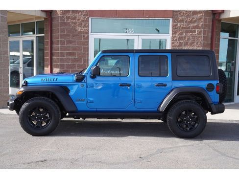 Used 2023 Jeep Wrangler Unlimited w/ Cold Weather Group AWD/4WD image 4