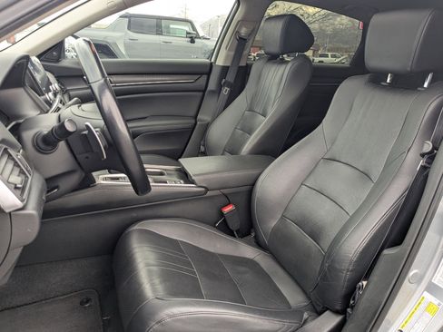 Used 2019 Honda Accord Touring image 29