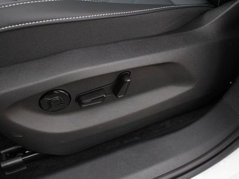 New 2026 Volkswagen Tiguan SE R-Line image 3