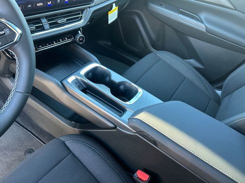 New 2026 Chevrolet Equinox EV LT image 20