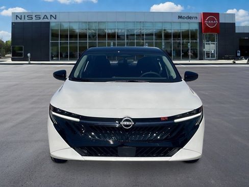 New 2026 Nissan Sentra SR FWD image 8