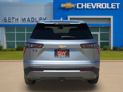 New 2026 Chevrolet Equinox LT w/ Convenience Package II FWD image 59